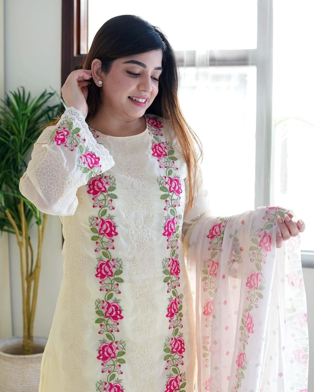 Women's Pakistani Salwar Kameez Readymade Suit Cotton Weddings and Party wear