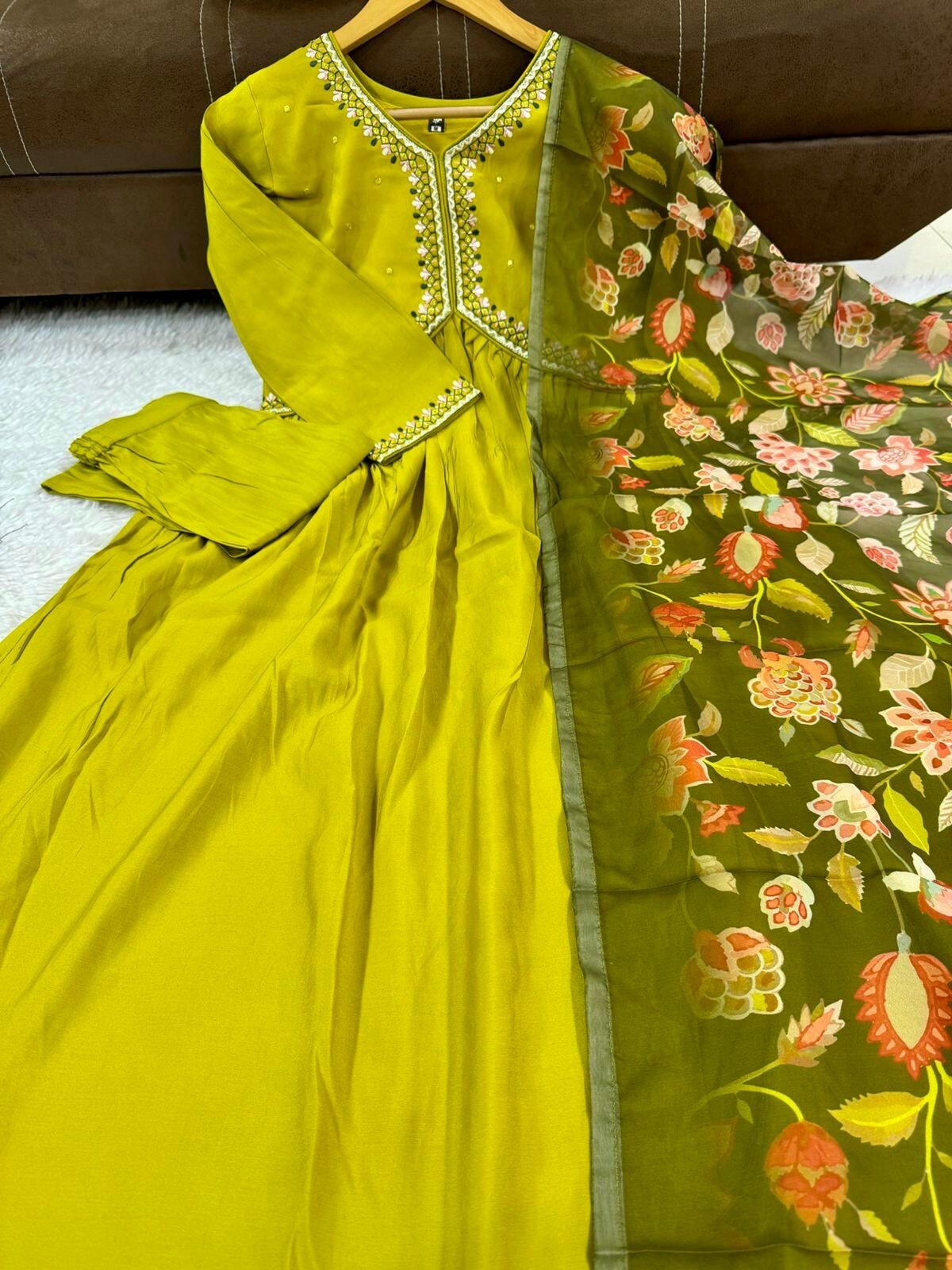 Chanderi Jacquard Zari Work Suit with Net Dupatta – Flared anarkali gown