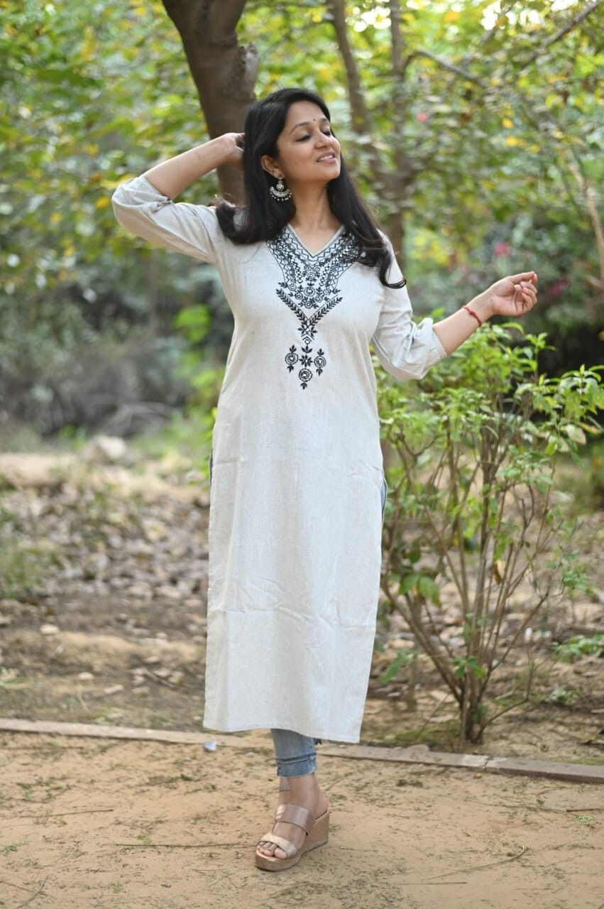 2 pcs Beautiful Partywear Khadi Cotton Salwar Suit Indian Women Kurti Pant Set