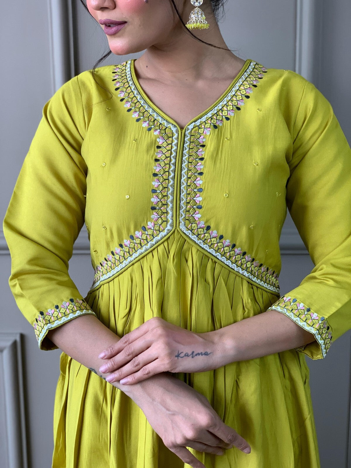 Chanderi Jacquard Zari Work Suit with Net Dupatta – Flared anarkali gown