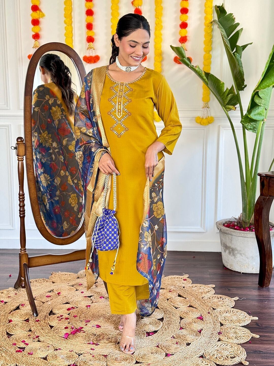 Elegant Viscose Chanderi Silk suit salwar kameez Kurta Set with Jacquard Dupatta