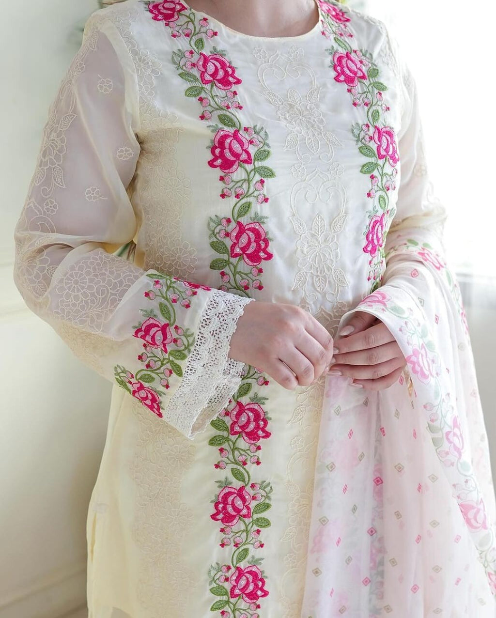 Women's Pakistani Salwar Kameez Readymade Suit Cotton Weddings and Party wear