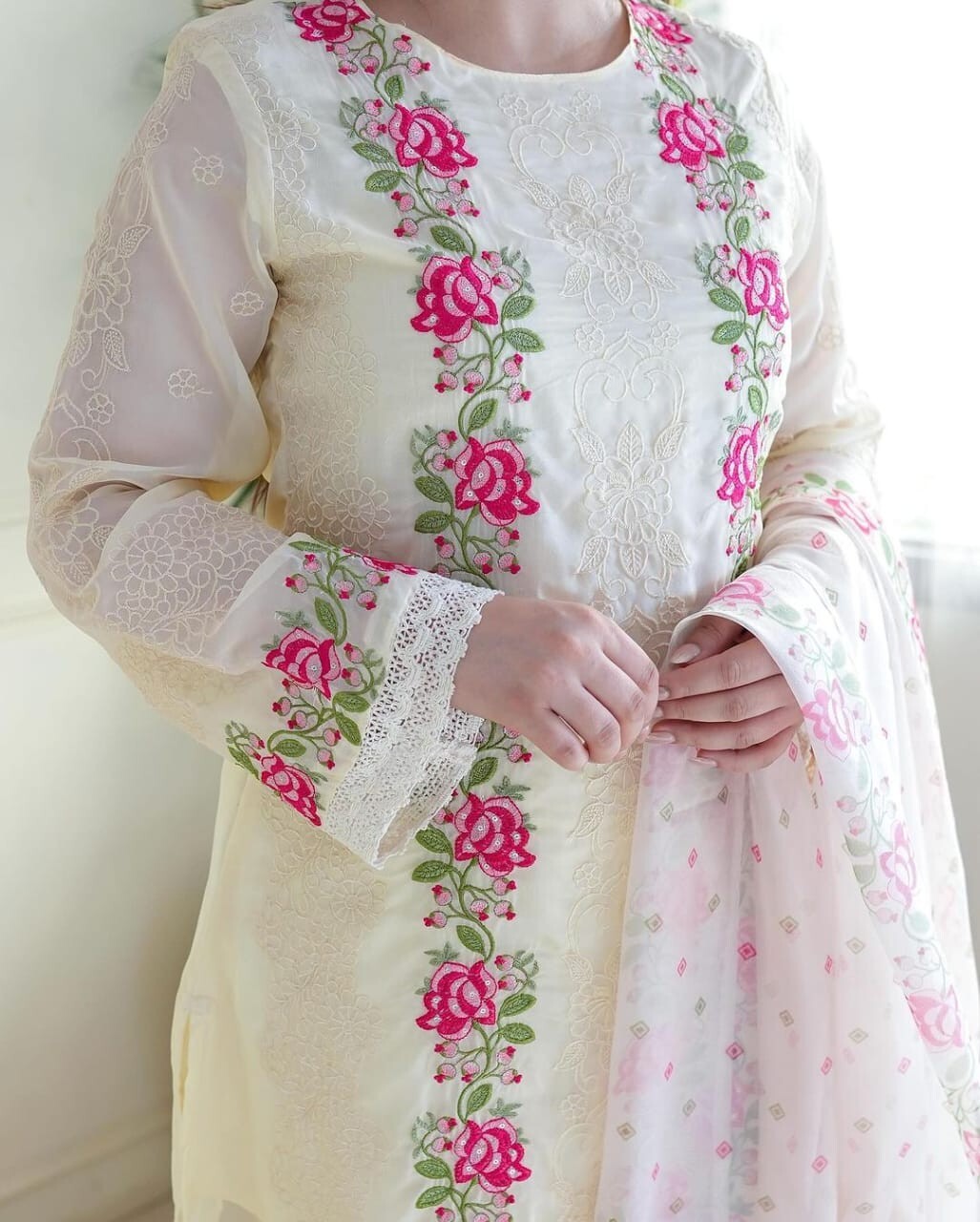 Women's Pakistani Salwar Kameez Readymade Suit Cotton Weddings and Party wear