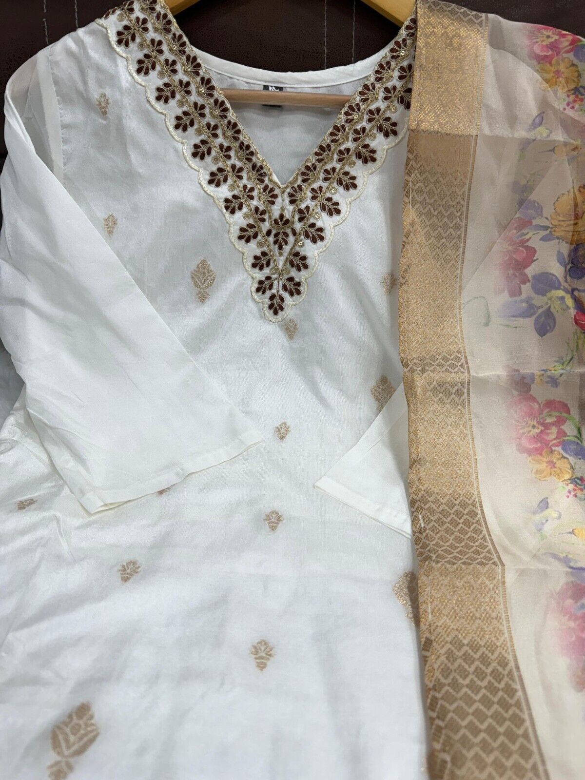 Elegant Cotton Straight Suit with Handwork – 3-Piece Set Salwar kameez