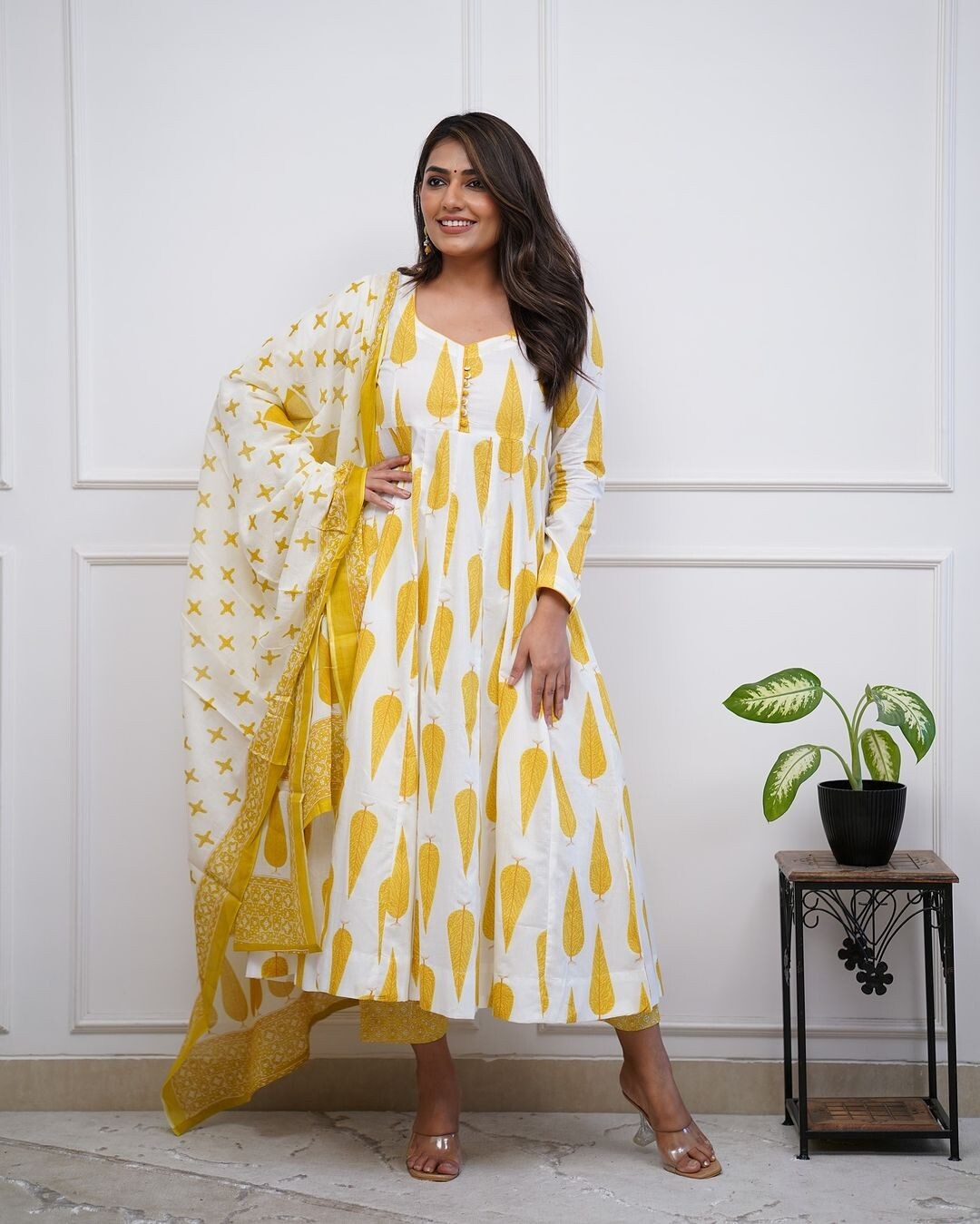 Yellow bollywood Wear anarkali Flared suit Gown Indian pakistani Designer Cotton
