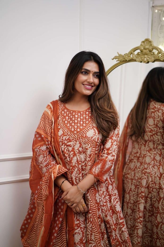 Printed Floral Cotton Anarkali Gown Suit – Bollywood Style Ethnic Wedding Dress