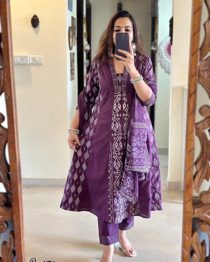 Designer Anarkali Gown – Ready-to-Wear Cotton Suit for Indian Weddings & Parties