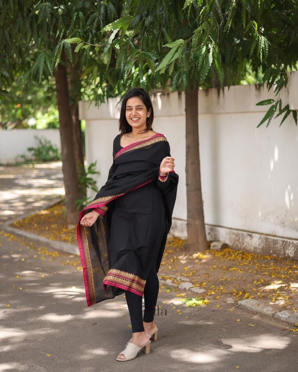 Elegant Black Banana Silk Salwar Kameez Set with Jacquard Dupatta