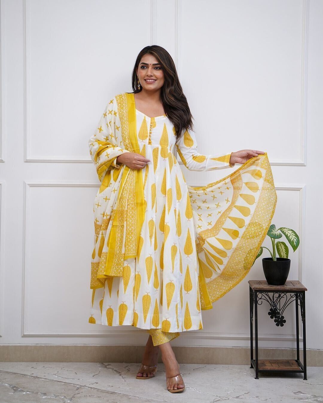 Yellow bollywood Wear anarkali Flared suit Gown Indian pakistani Designer Cotton