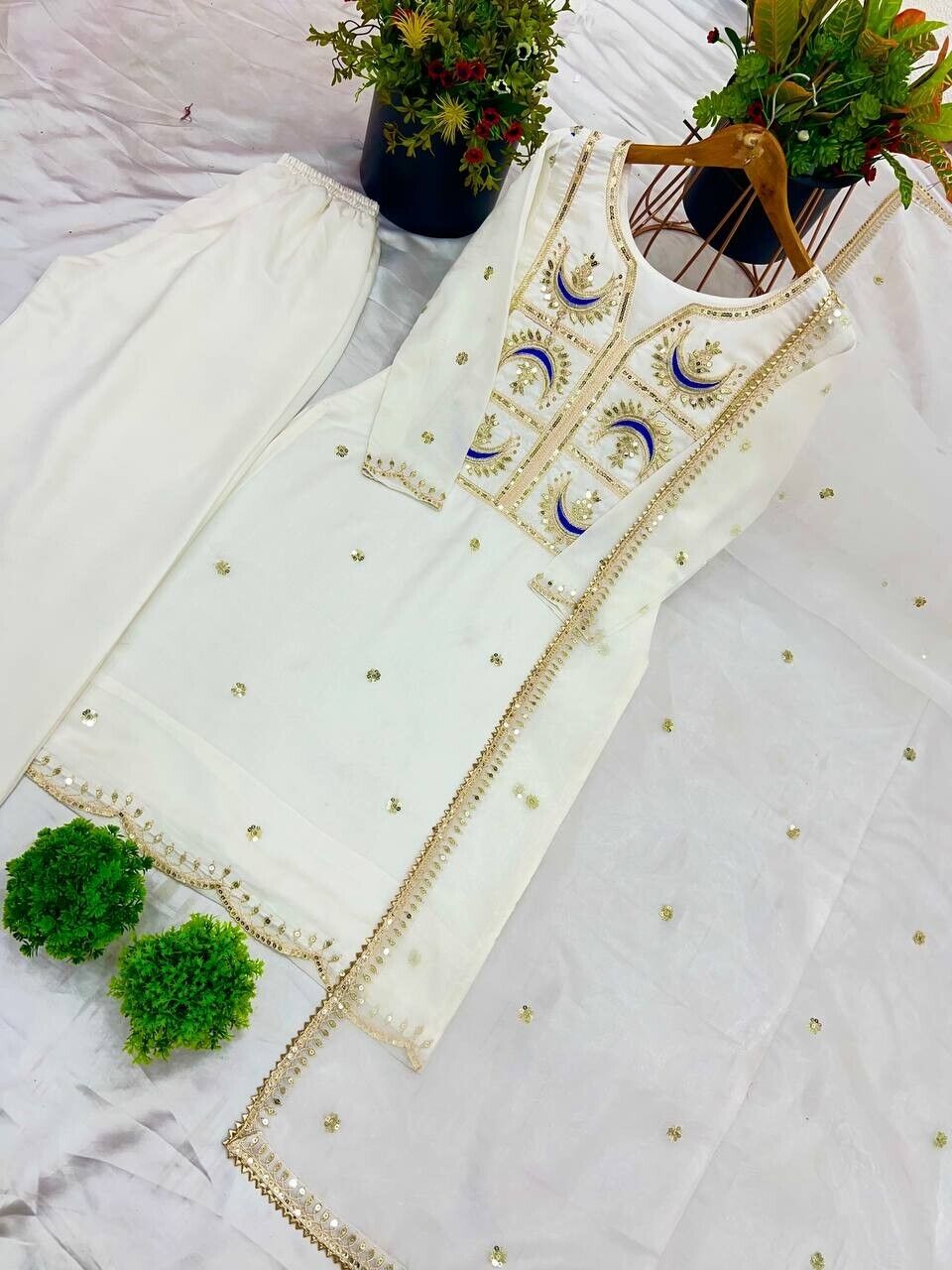 Women  Embroidered Salwar Silk Salwar kameez straight  Kurti Set Indian Weddings