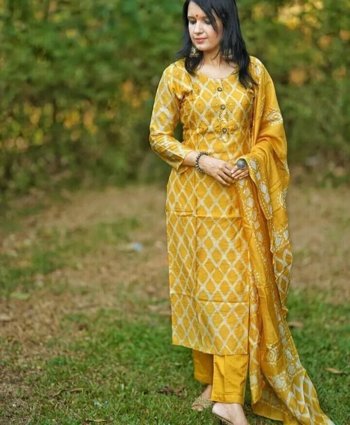 Cotton Pakistani Style Salwar Kameez – Readymade Women’s Indian Wedding Suit