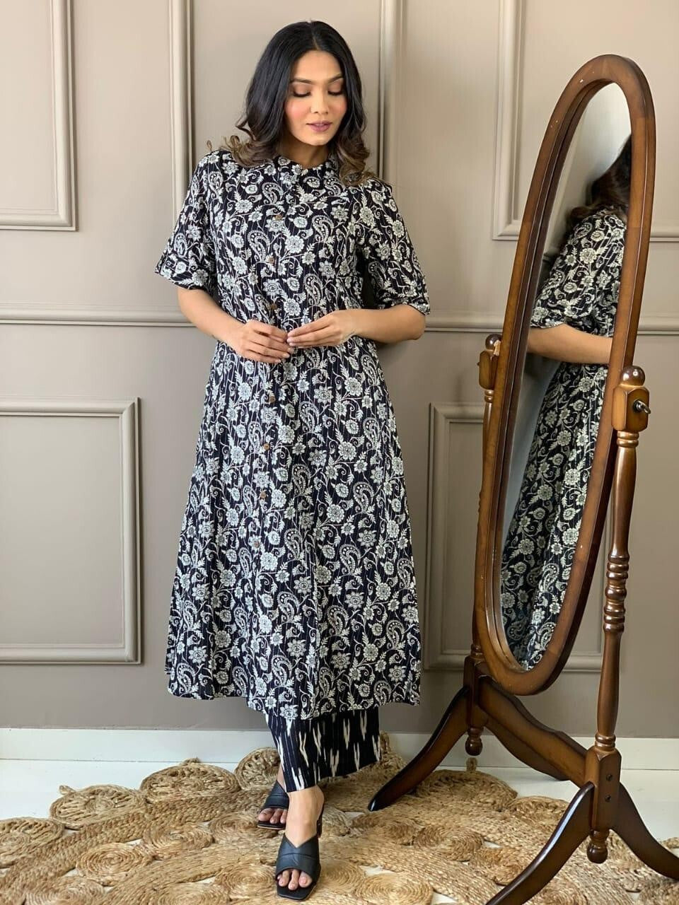 Elegant Cotton Straight Suit with Handwork – 2 pcs set Salwar kameez casual
