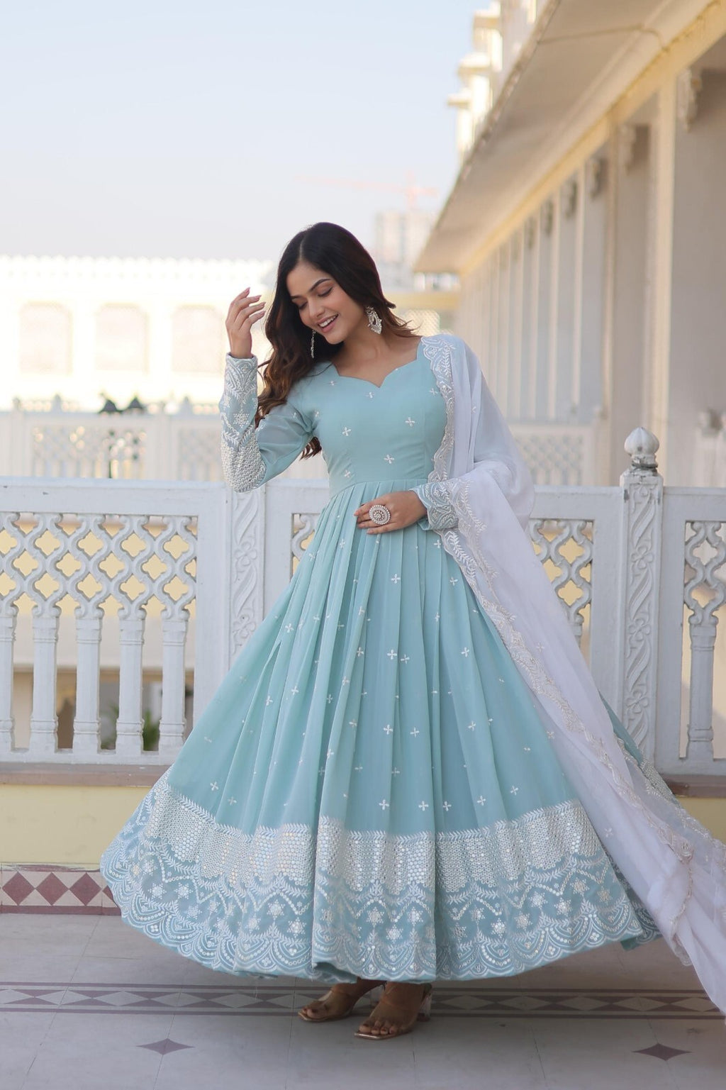 Long Georgette zari Designer Indian Partywear Wedding Anarkali  Gown Women