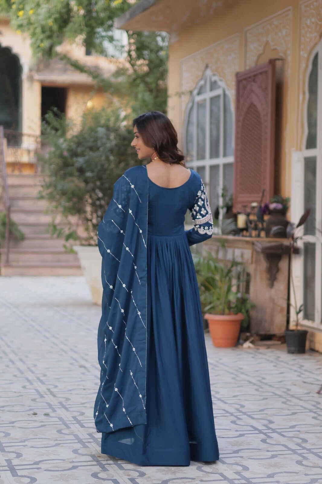 Bollywood-Inspired Pakistani Indian Wedding Flared anarkali Gown Set suit