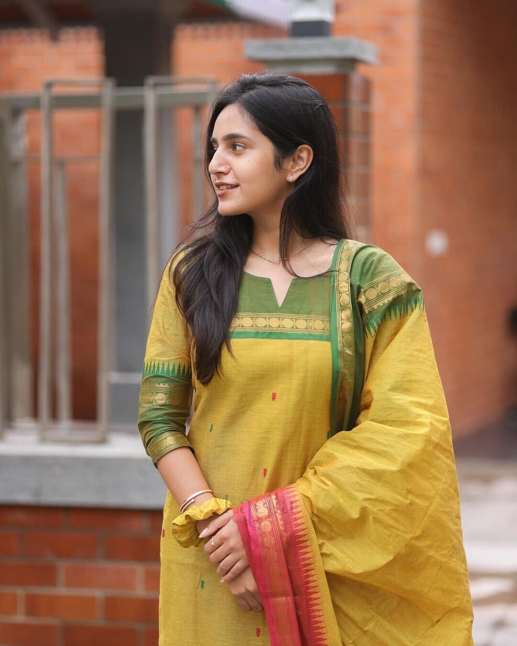 Pakistani Casual Yellow Cotton Solid & Kanchi Lining Cotton Salwar Kameez Women