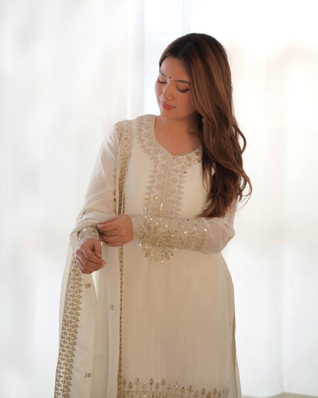 Chinon silk Designer Pakistani Salwar Kameez Set  Wedding & Party Wear White