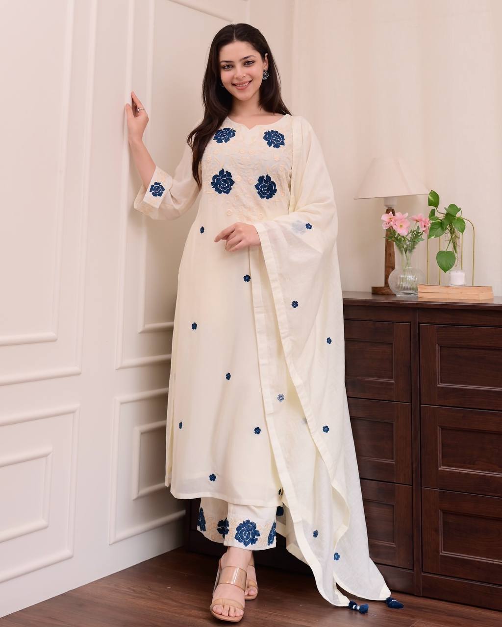 Roman Silk Designer Salwar Kameez Suit Set With Embroidery Work