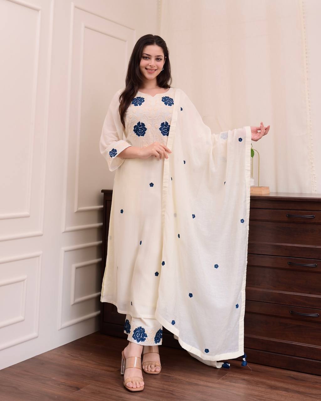 Roman Silk Designer Salwar Kameez Suit Set With Embroidery Work