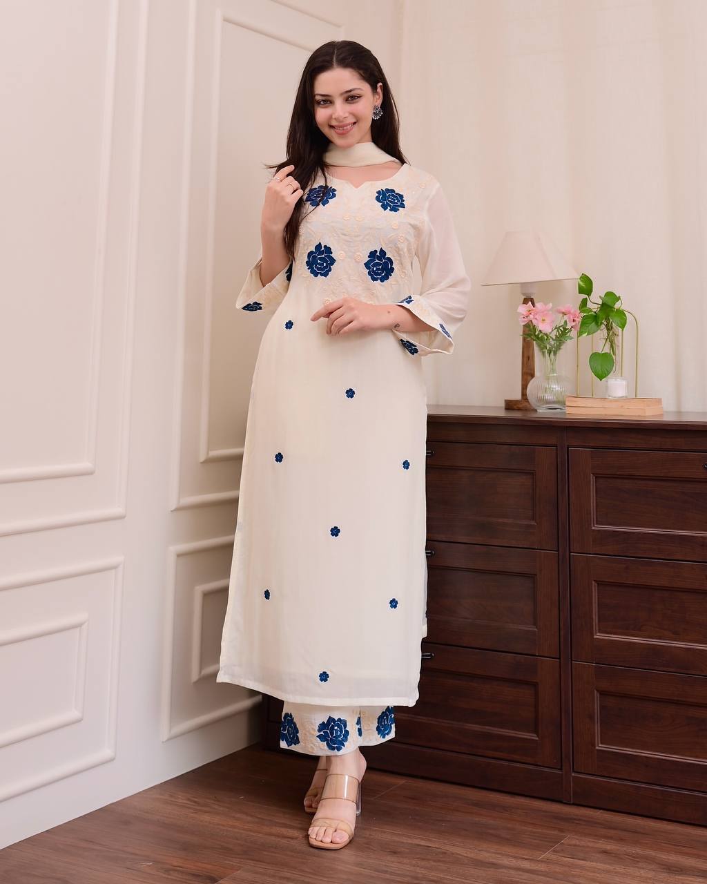 Roman Silk Designer Salwar Kameez Suit Set With Embroidery Work