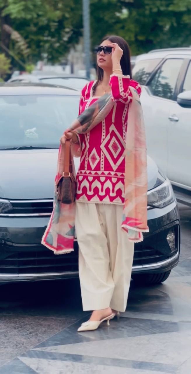 Pink & White Designer Farsi Salwar Suit WIth Chiffon Duppatta Suit set