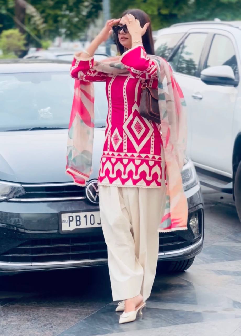 Pink & White Designer Farsi Salwar Suit WIth Chiffon Duppatta Suit set