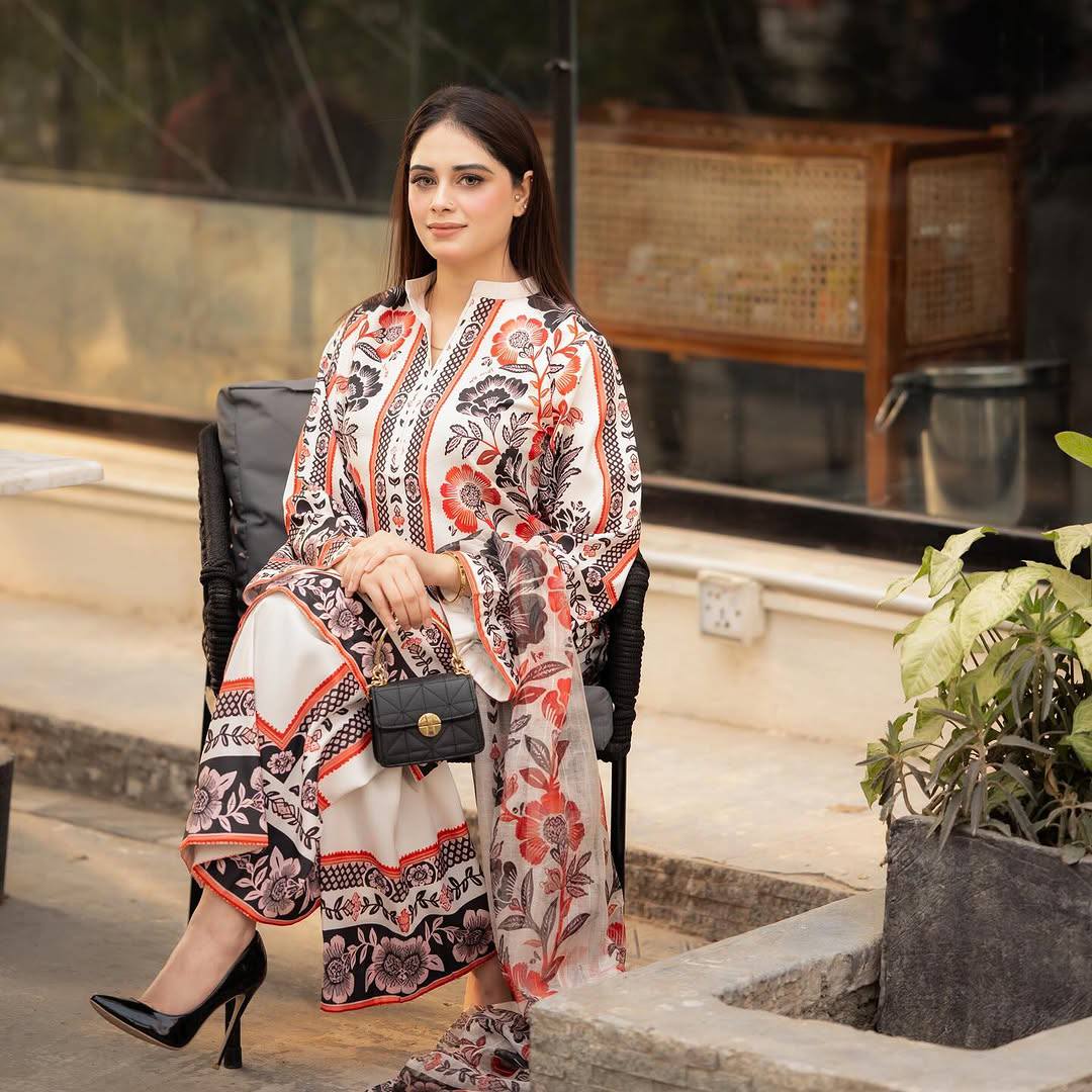 Beige & Bronze Digital Printed Designer Farsi  Suit WIth Chiffon Duppatta Suit set